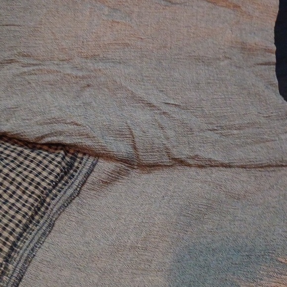 Women's 12.  2-in-1 top - Picture 5 of 5